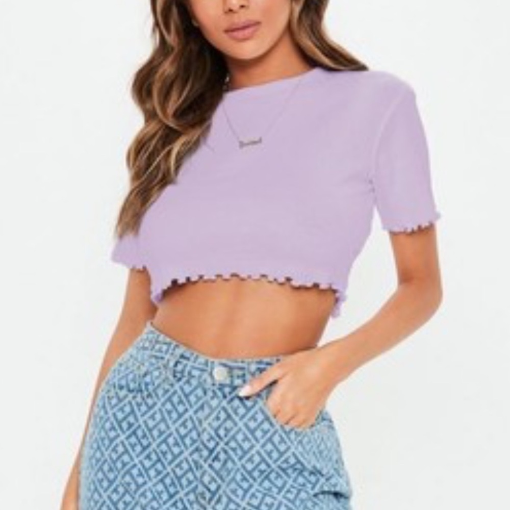 💜MISSGUIDED PETITE - Lilac Lettuce Hem Ribbed Crop Top